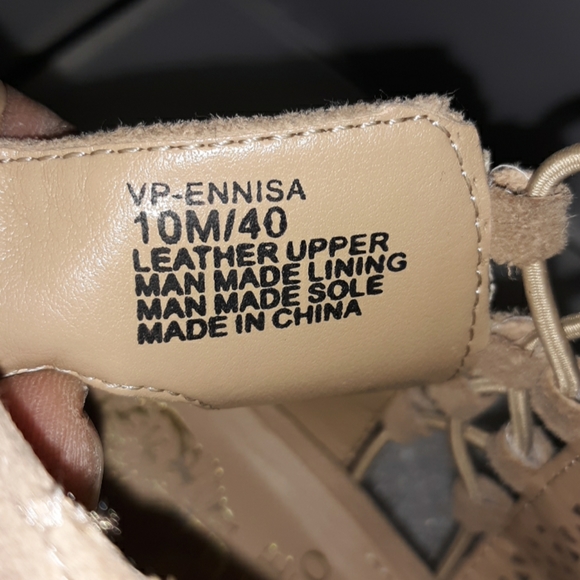 VINCE CAMUTO ENNISA Heels Sandals womens 10M - Picture 8 of 8